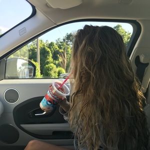 Meet your Posher, Serena